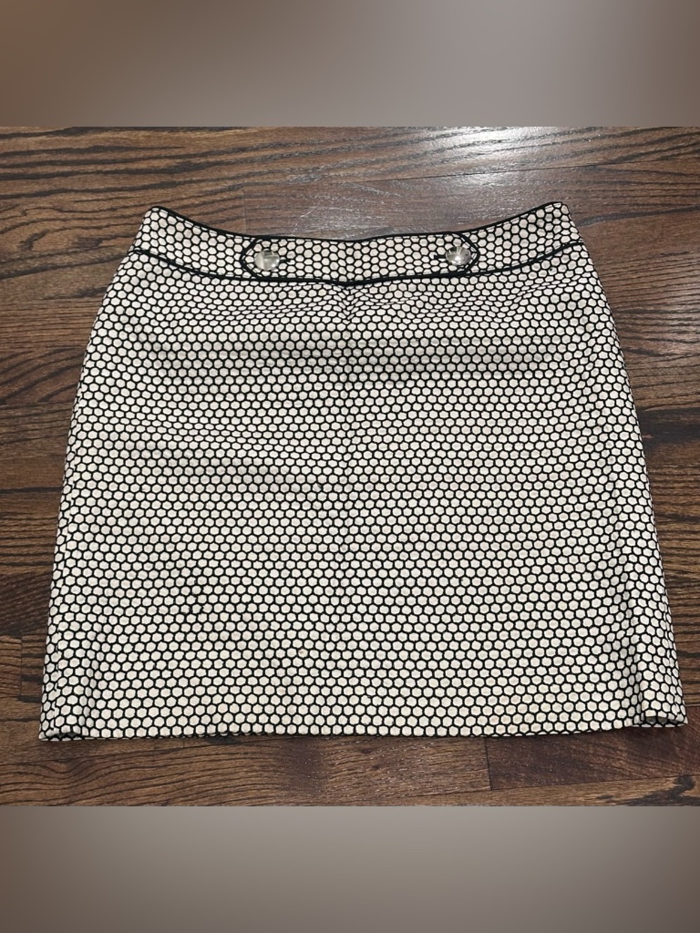 *Ann Taylor Textured Black and White Patterned Women's Skirt